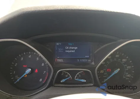 2014 Ford Focus Se z USA, uszkodzony, nr VIN 1FADP3K20EL192500